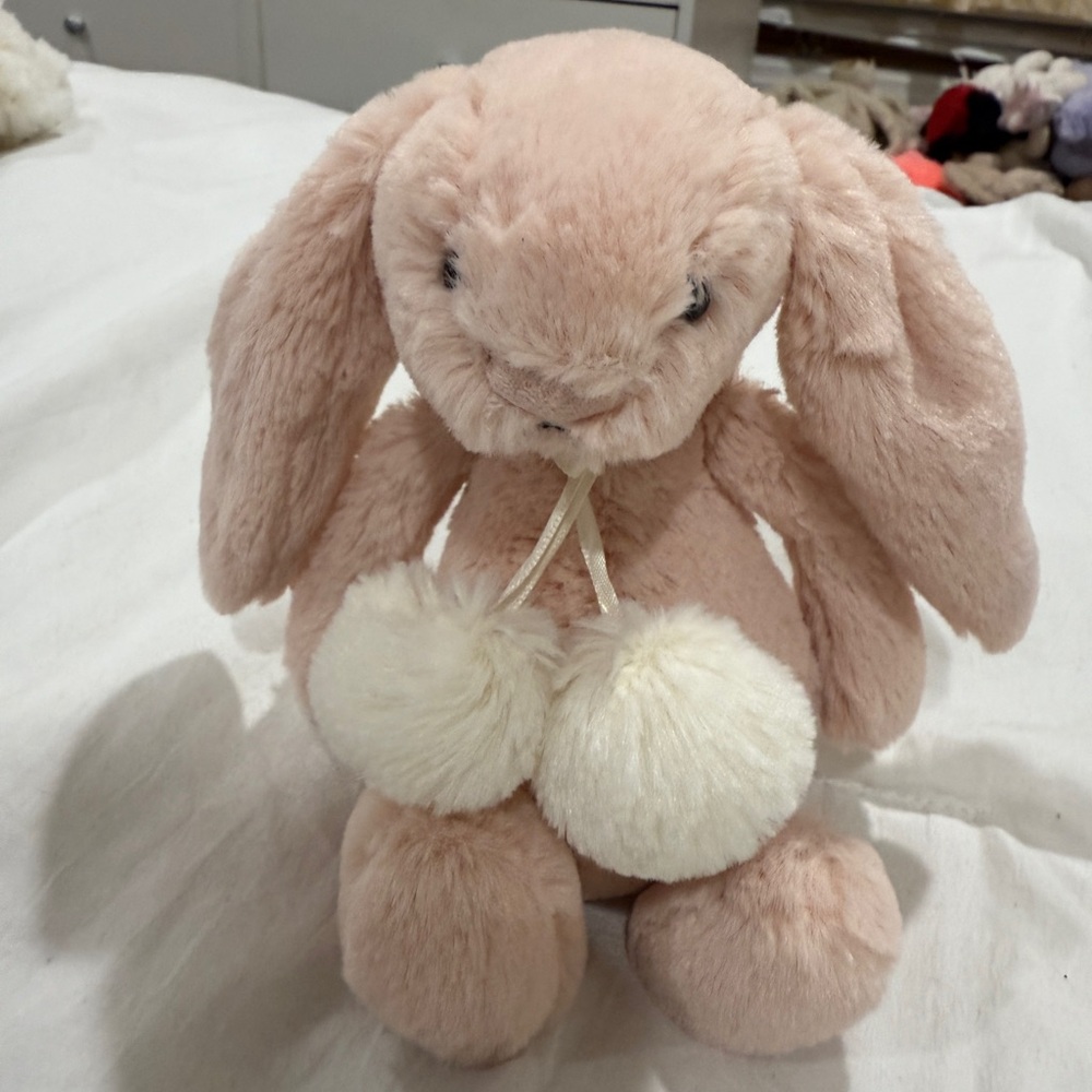 jellycat rare retired small 8” bashful blush snow bunny